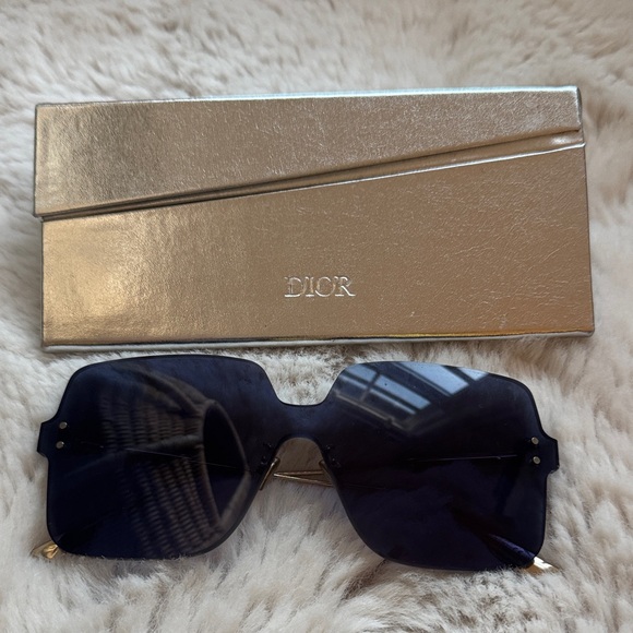 Dior Accessories - Dior women’s Blue Sunglasses with Silver Case
